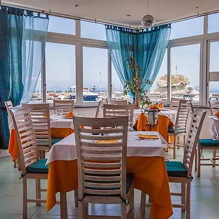 Hotell La Sirenella 3*
